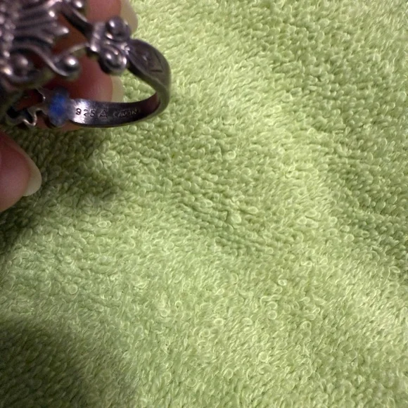 Vintage Avon Turquoise and Silver Ornate Ring - Picture 10 of 11